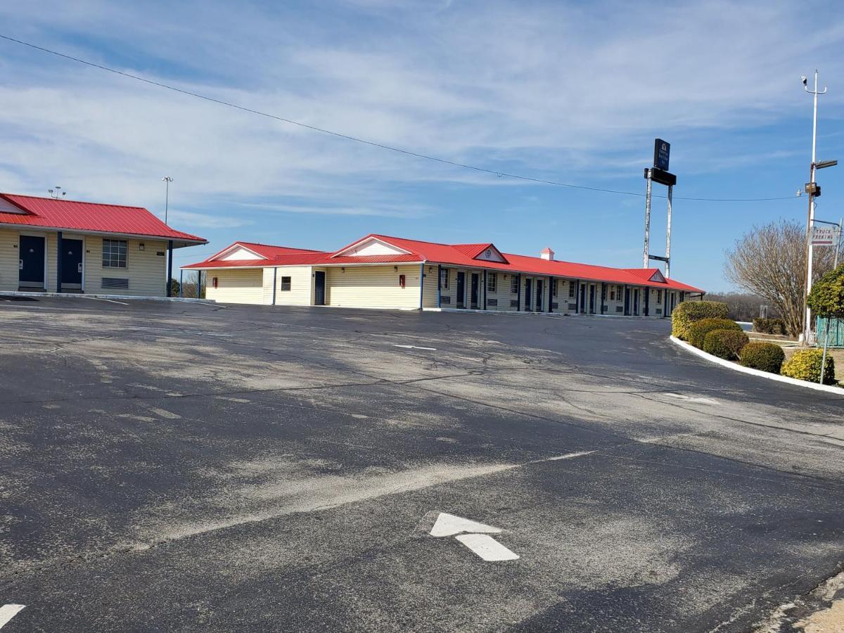 Motel Americas Value Wildersville